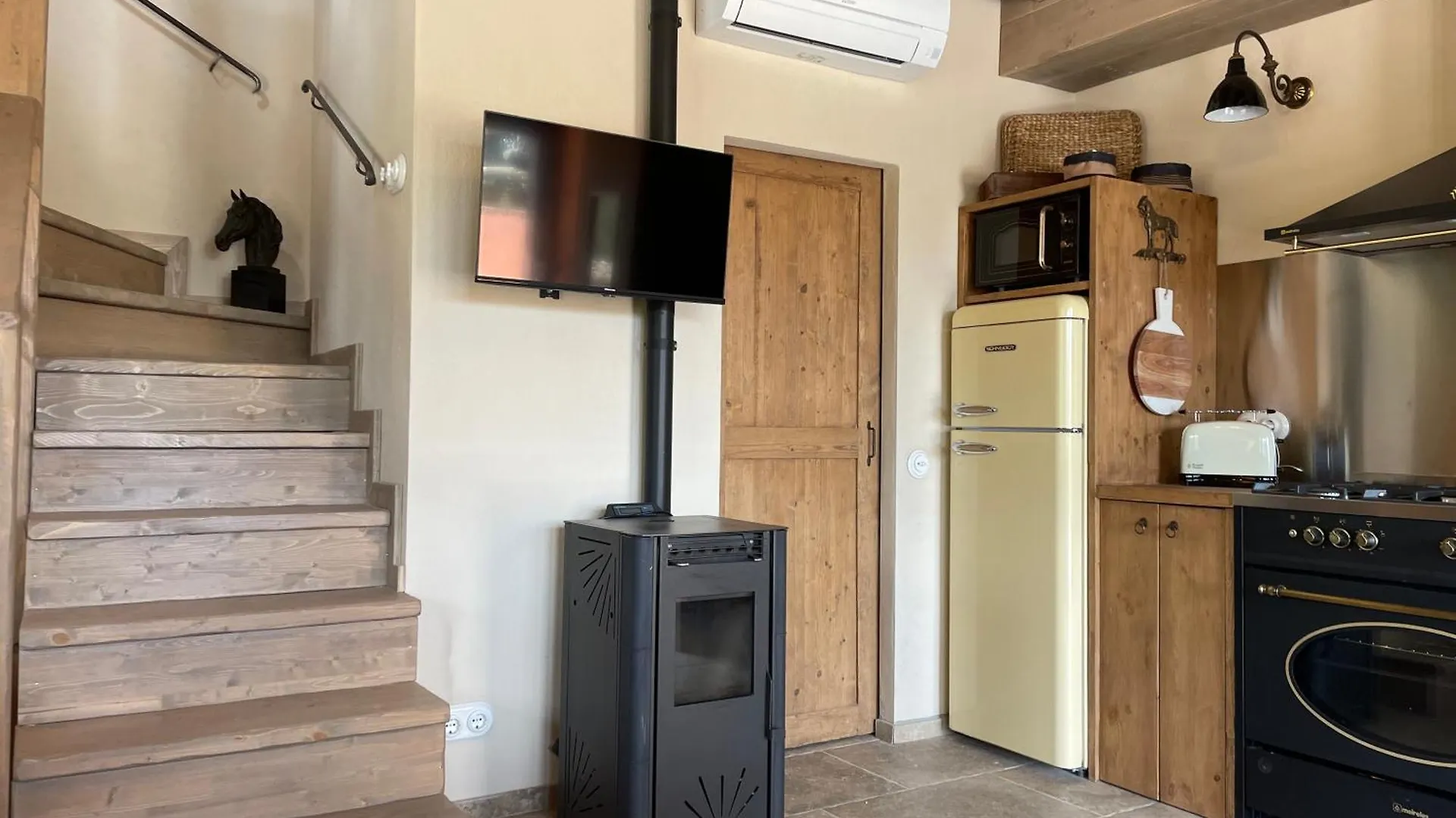 Apartment Touristic Ballonga Horses Solsona