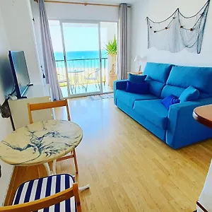 https://cozy-beach-front-studio-with-amazing-sea-view.topcostabravahotels.com